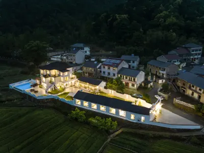 Gu Yu·H²O Qingman French Hotels near Chuiyun Tongtian River