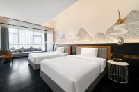 Starwayホテル（成都竜泉經濟港） 四川師範大学成龍キャンパス図書館周辺のホテル