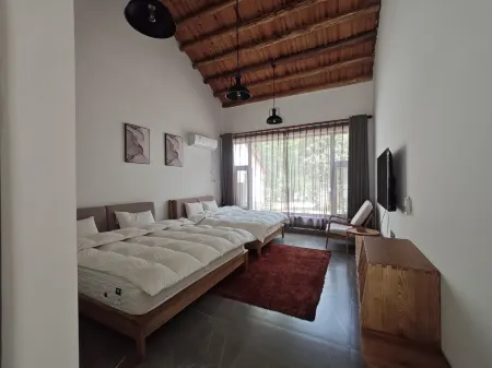 Jinjiawan Guesthouse Отели в г. Ифэн