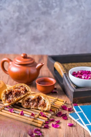 Kunming Jinju Hotel (South high speed railway station) Отели рядом с достопримечательностью «Kunming University of Technology Chenggong Campus College of Mechanical and Electrical Engineering»