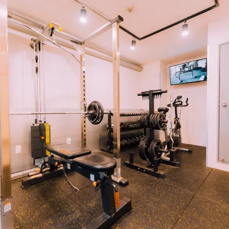 Minimalist Loft 8: Namba Compact Studio & 24/7 Gym