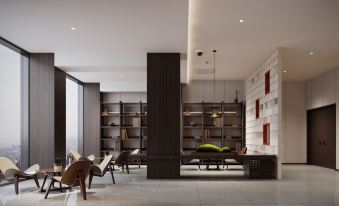 Sunshine Grand Hotel (Guiyang Qianlingshan Park Beijing Road Subway Station)