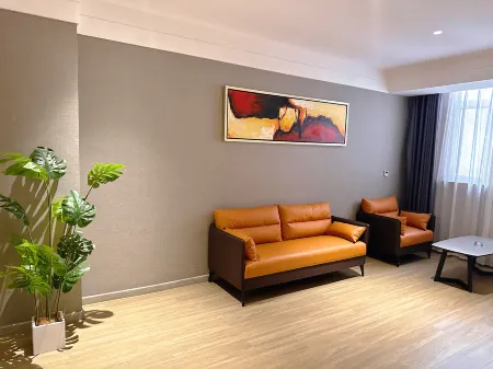 World Smart Hotel (Tengzhou Railway Station Renmin Hospital) Отели рядом с достопримечательностью «Tengzhoushi Shimin Park»