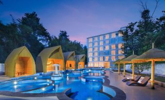 Bantian Yunshui Hotel (Yangshuo County Lijiang Branch)