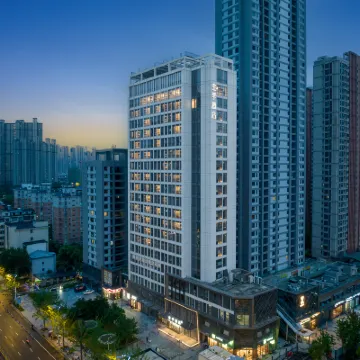 全季飯店（武漢漢陽江灘馬鸚路地鐵站店） 前进村附近的飯店