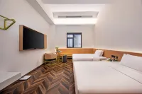 Golunbu Hotel (Fuzhou Sanfang Qixiang Nanmendou Branch)