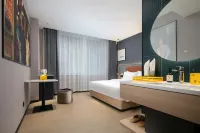 โรงแรมเจิ้นซวน เยว่จวี้ (สถานีขนส่งอี้โจว เหอฉี)