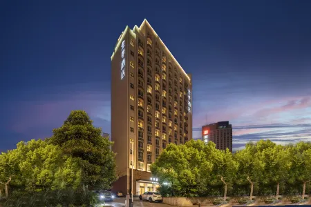 JI Hotel (Shanghai Hongqiao Zhongshan West Road) Отели рядом с достопримечательностью «Donghua University(Yanan Road Campus)»