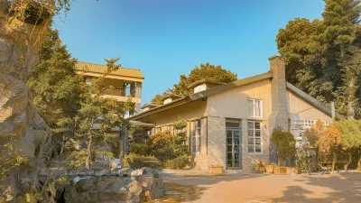 Champs Yazuh B&B فنادق في 