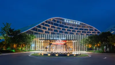 CHARMING HOTEL Hotels near Jingdechan Temple
