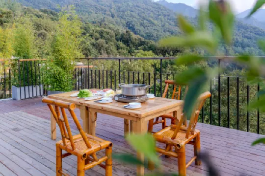 Xi'an Zhongnan Zhuyuan Hotel Отели рядом с достопримечательностью «Xi'an Fanyi University (East Area)»