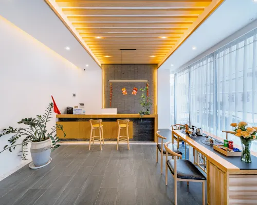 Nosedun Hotel (Dali High-Speed Railway Station Erhai Park) Hotels near Caicun