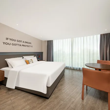 City Comfort Hotel (Liuzhou Five-Star Commercial Pedestrian Street Ma'anshan Park)