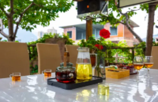 Maoxian Guyan Reflection Village Hotel Hotel di Mao County