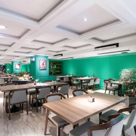 Rezen Longuu Hotel