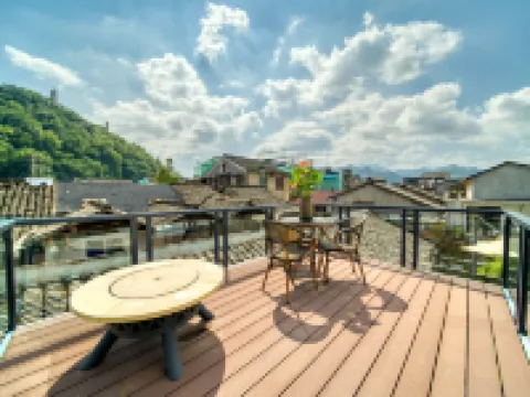 Linhai Tower Shadow Moon House Courtyard (Taizhou Fucheng Branch, Ziyang Street) Hotels in Linhai