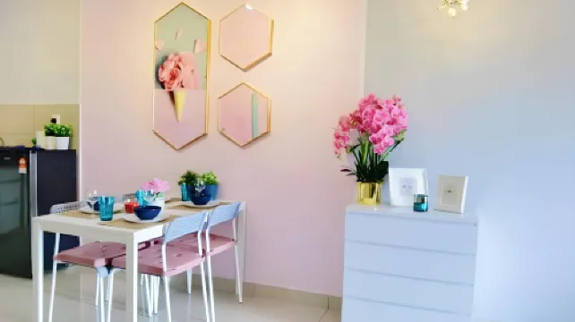 ROMANCE FULL HOUSE THREE PREMIER SUITE