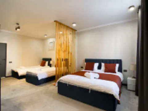 เบเลสอพาร์ตเมนต์ โรงแรมใกล้Almaty Television Tower