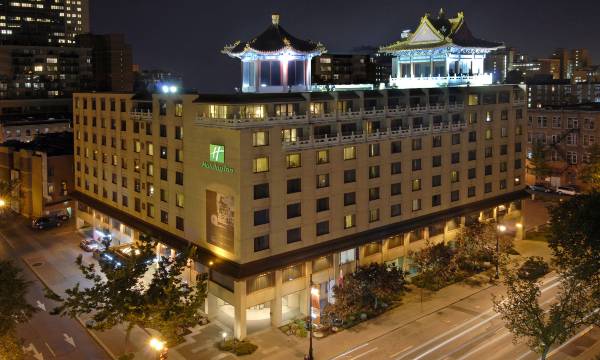 Holiday Inn Montreal Centreville Downtown by IHG