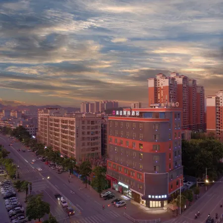Fashion Hotel (Deqing Cultural Square Branch)
