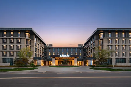 Dongyue International Hotel Отели рядом с достопримечательностью «Shandong Hiteam Institute of Software Engineering»