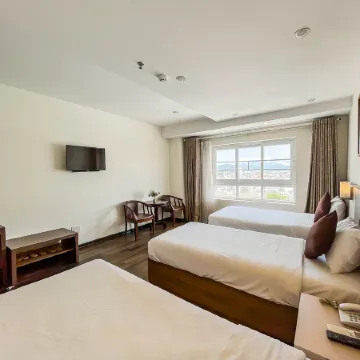 QUOC CUONG HOTEL& APARTMENT DANANG BY HAVILAND Отели рядом с Аэропорт Дананг