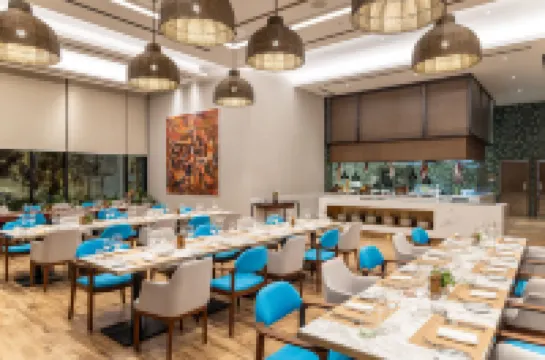 ダブルツリー バイ ヒルトン ビエンチャン ヴィエンチャンのホテル