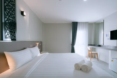 One Budget Hotel Chiangrai Bypass-East Отели рядом с достопримечательностью «Ramkhamhaeng University Chiang Rai Campus in Honour of Honour of His Majesty the King»