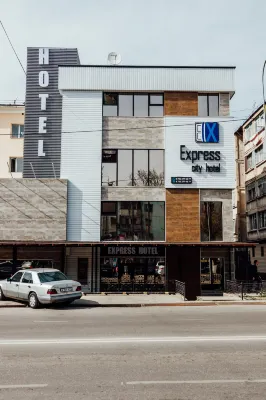 Express City Hotel Hotels near シムケント カザフスタン共和国 シルクロードモニュメント