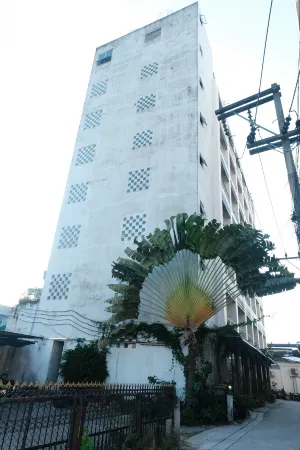 Luna Hotel