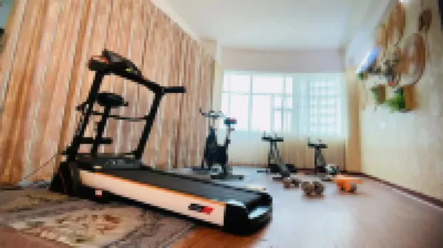 Universal International Hotel (Nanning Fujian Yuan Subway Station)