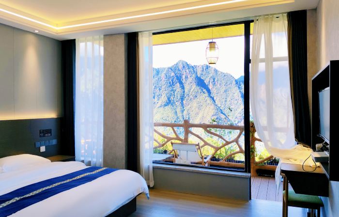 Mountain Homestay (Old Munden Village Shop)