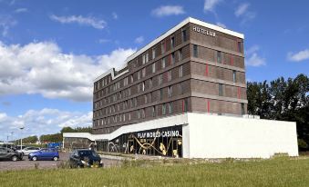 HOTELUX Amsterdam Airport Hotel