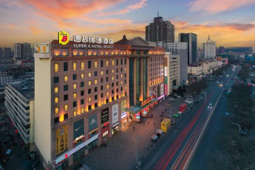 Super 8 Lvliang Shiji Guangchang