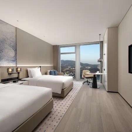 Crowne Plaza JINGMEN by IHG