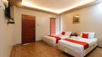 RedDoorz @ Afamosa Villas Resort Ilocos Sur