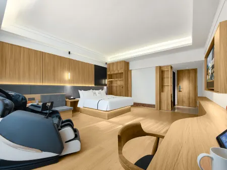 Manzhou International Hotel (Xiangyin) Отели рядом с достопримечательностью «Yangsha Lake Colorful Flower Field»