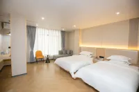 Ruifeng Hotel (Maichen Town) Hotels near Xuwen Coral Reef Nature Reserve