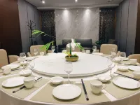 Beijing Four Seasons Royal Garden International Hotel Hotels near Beijing Botanical Garden