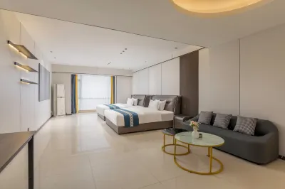 Longcheng Xinyi Apartment Hotel Hotel in zona Chongshan Monastery