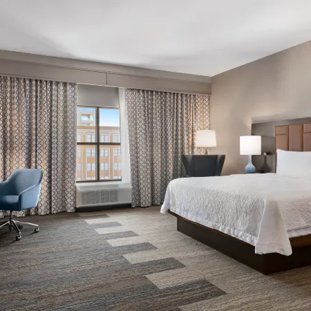 Hampton Inn & Suites Kansas City Downtown Crossroads