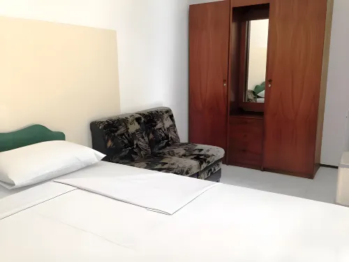 Henny Executive Homestay