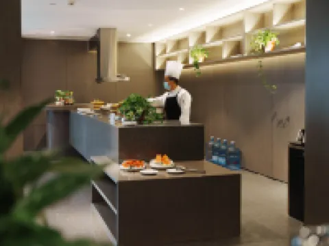 Qingyang Phoenix Hotel Hotels in Qingyang