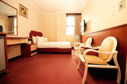 New May Flower Hotel