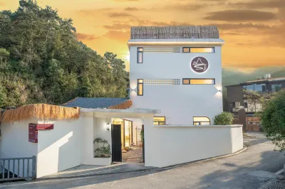 Companion Mountain Homestay 산바오 사원 주변 호텔