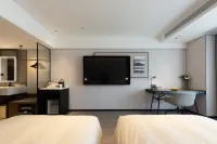 Atour Hotel Sanyuanli University of Traditional Chinese Medicine Guangzhou Railway Station Hotel di Guangzhou Railway Station and Yuexiu Park Area