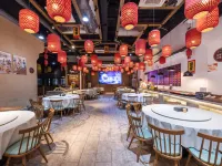 Vienna International Hotel (Huizhou High Speed Railway North Station Xing'an City) Hotels in Boluo