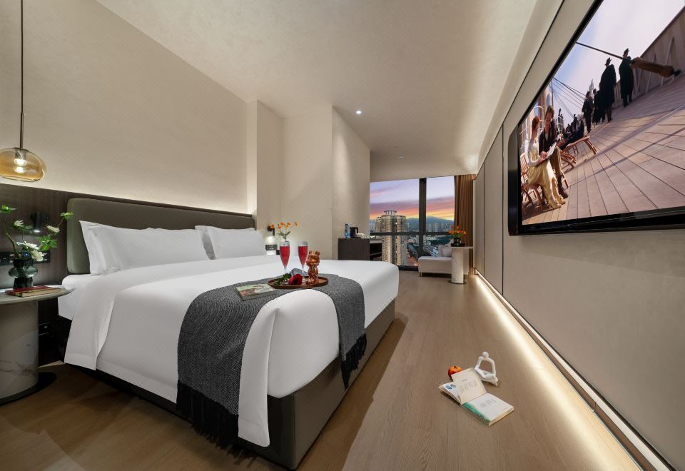 1. 징한 광년 호텔..