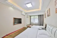 Qianqiu Hotel Hotels near Songtao Garden