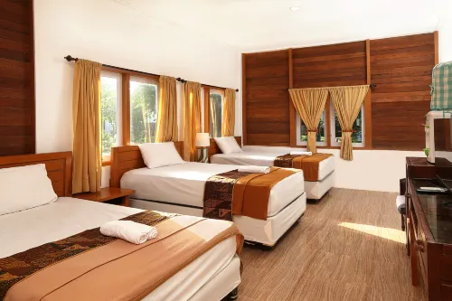 Plengkung Lodge G-Land Hotel di Tegaldlimo